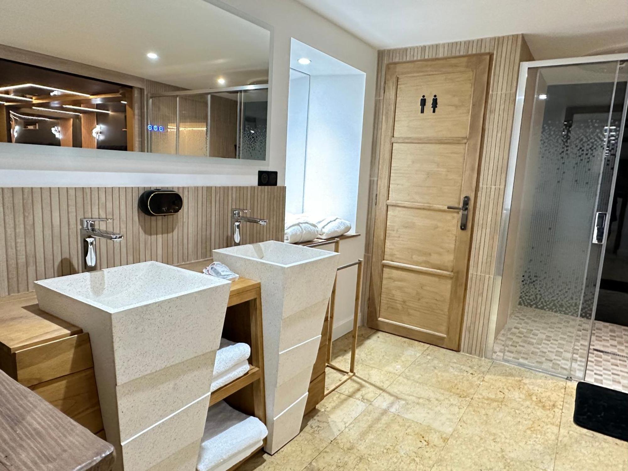 Eden De Roques Bed & Breakfast Кастр Екстериор снимка